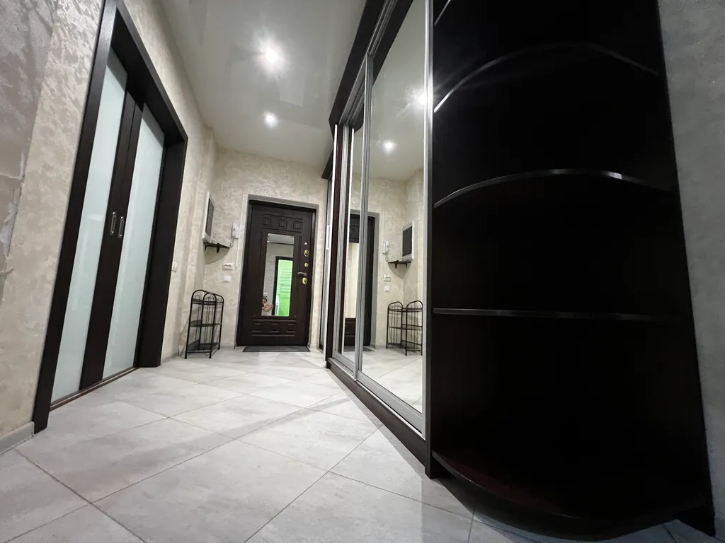 Квартира Квартира Огромная двушка с дизайнерским ремонтом — Свердловский