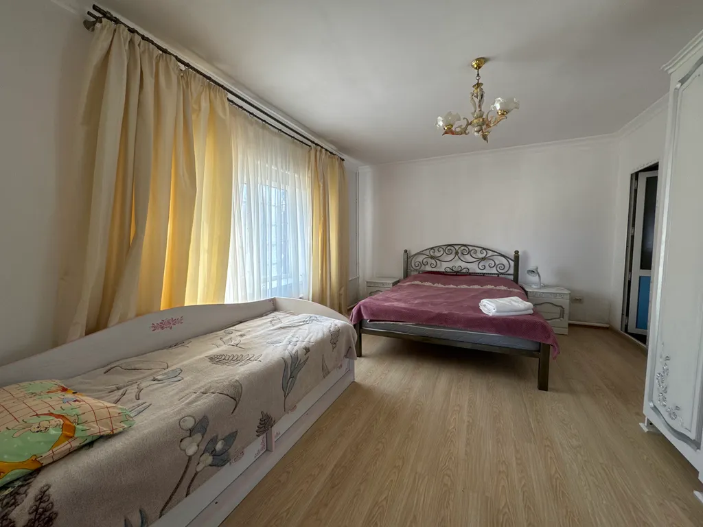 Уютный дом с видом на водопады