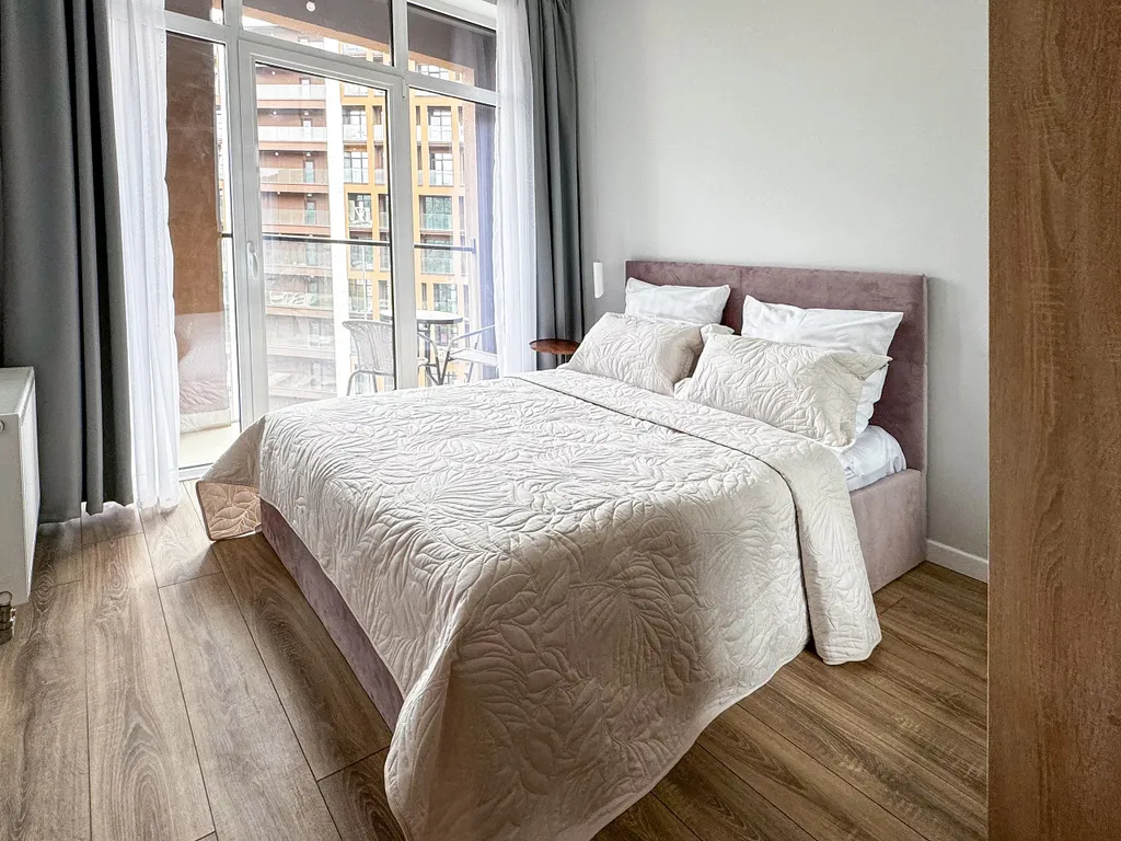 Стильная студия с видом на горы