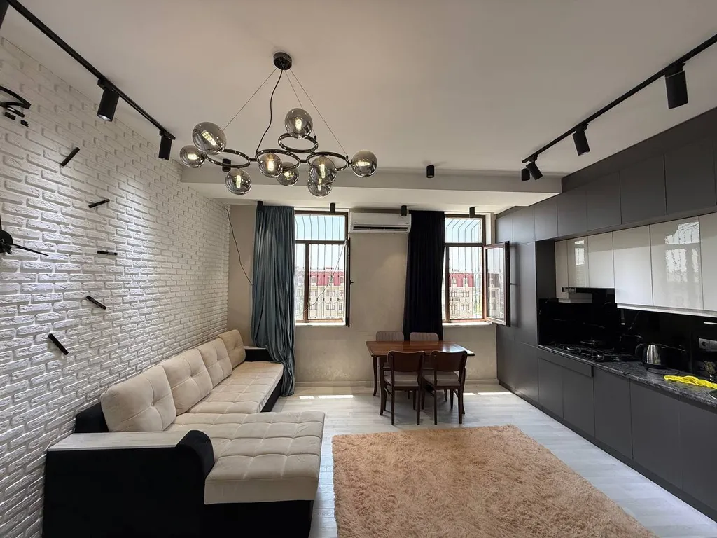 3-комнатная Квартира