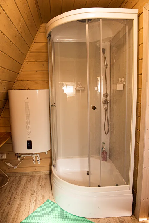 Коттедж Дом для отдыха всей семьей — Луга