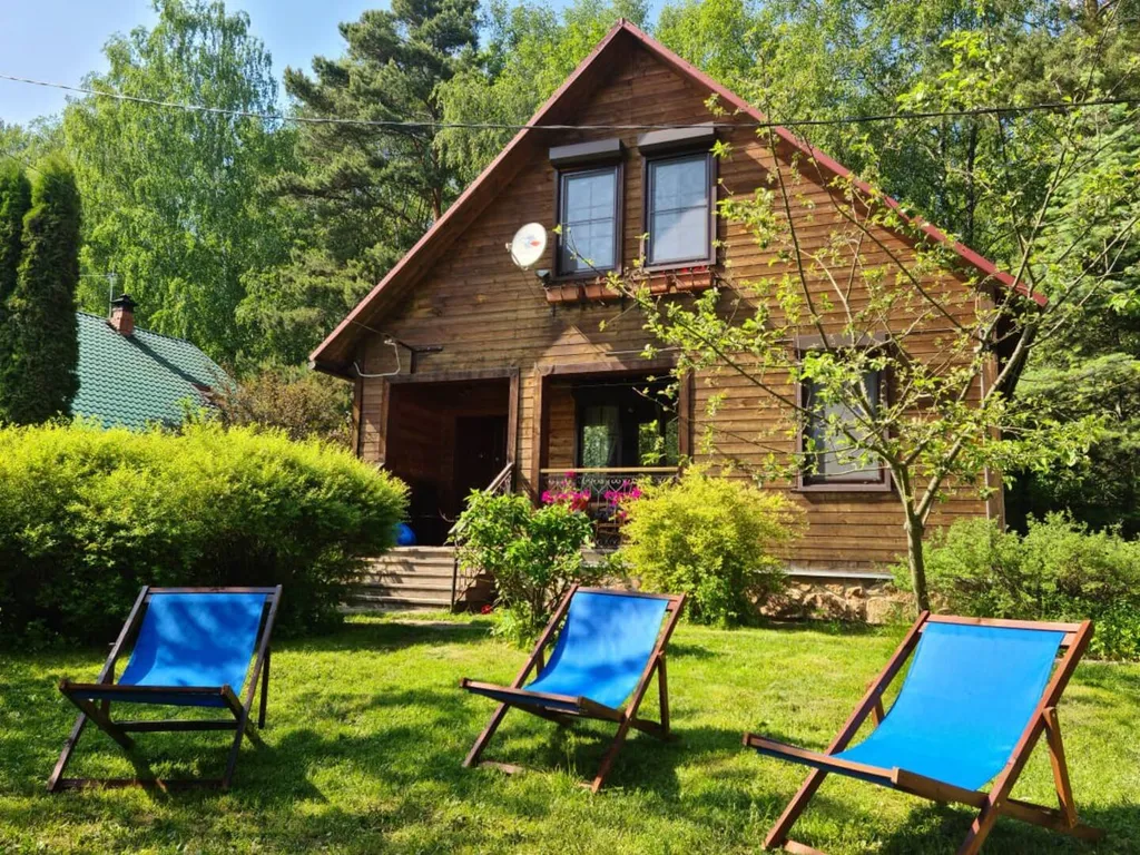 Уютный дом в рядом с лесом