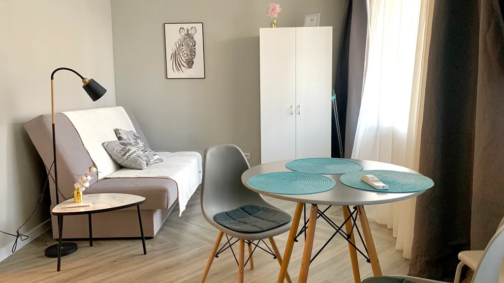 Квартира Современная кваpтирa в сосновом бору в 5 минутах от центра города — аренда посуточно в Каменск-Уральский