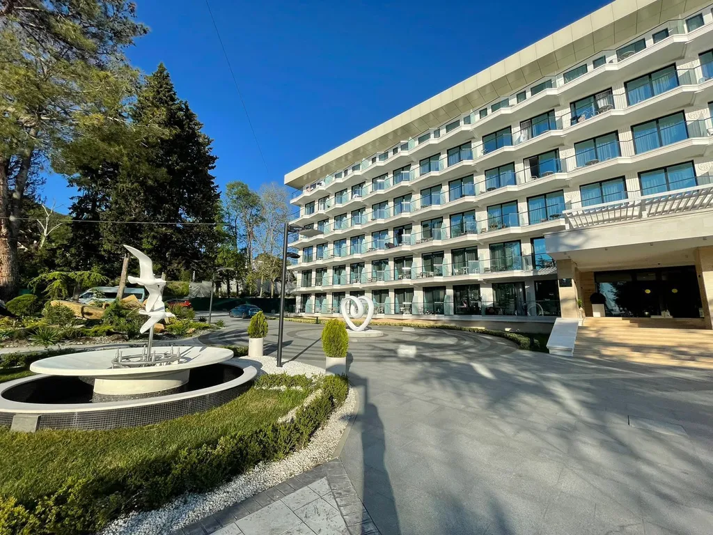 Лазурные апартаменты на берегу моря в отеле Лучезарный Резорт 4