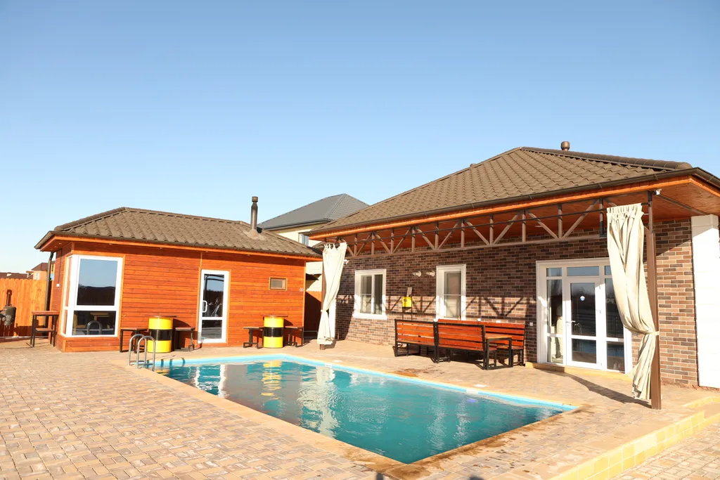 Коттедж Комфортный дом на берегу реки в 30 минутах от центра города — аренда посуточно в Астрахань