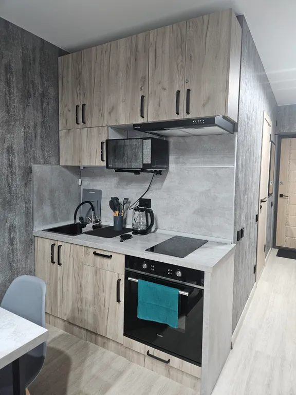 Тихая угловая квартира-студия