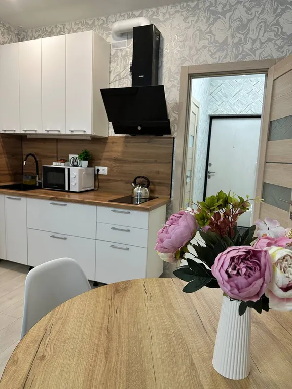 Квартира Просторная студия в доме класса комфорт плюс — аренда посуточно в Краснодар