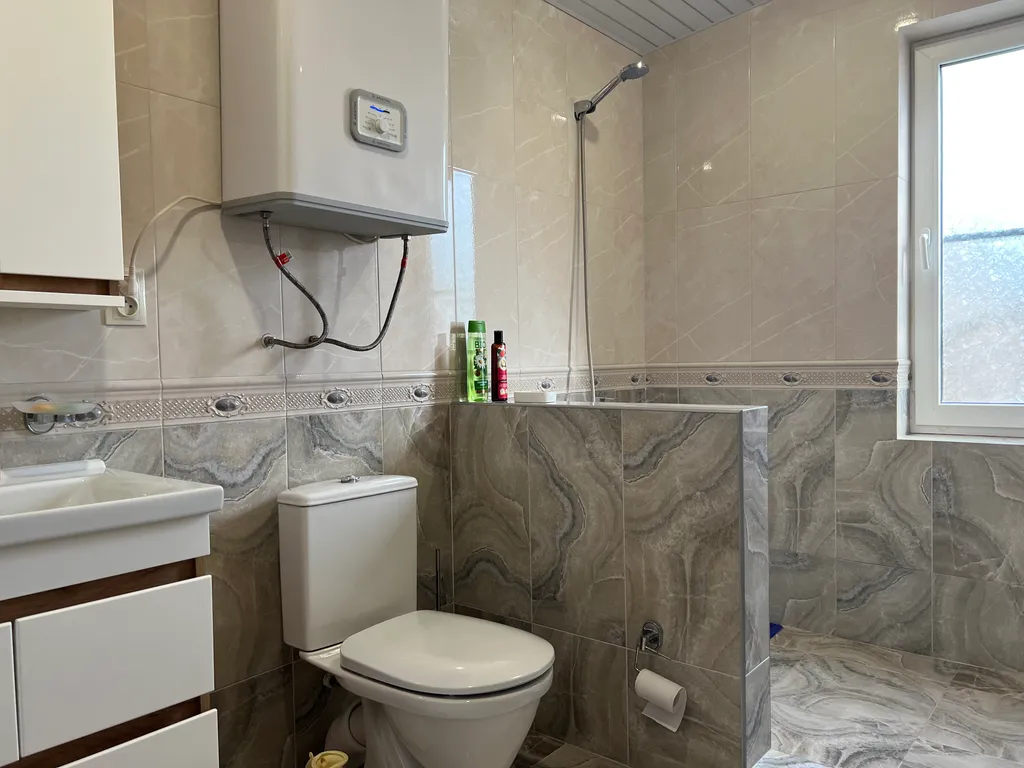 Домик на солнечном холмике Гуниба