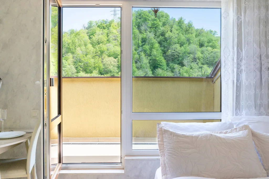 Студия с террасой и видом на горы