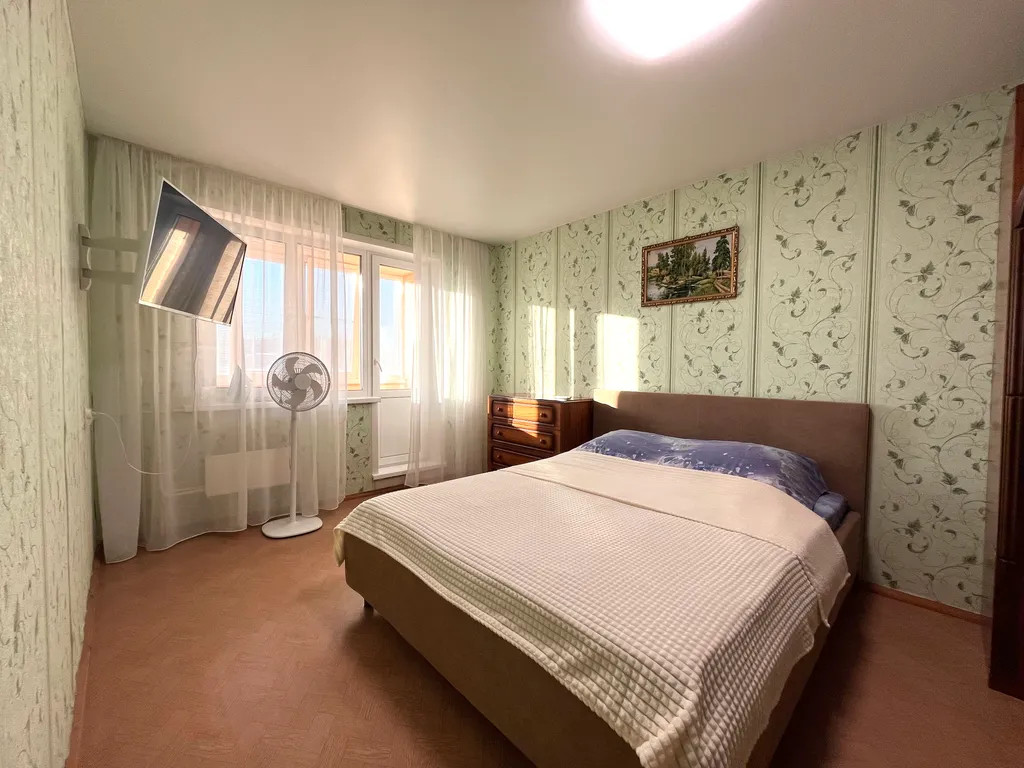 Однокомнатная уютная квартира — аренда посуточно в Луга