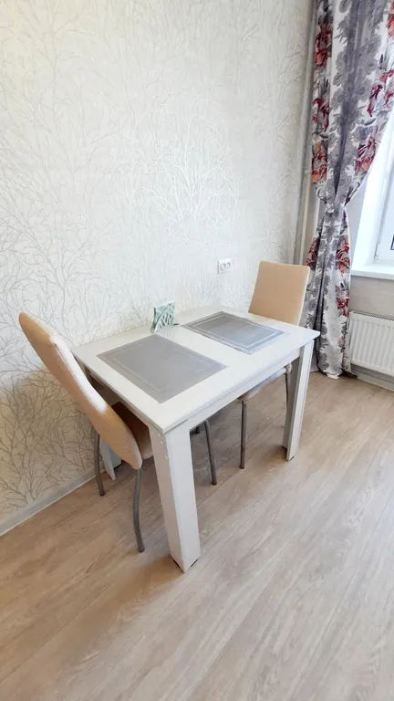 Апартаменты в новом доме в светлых тонах