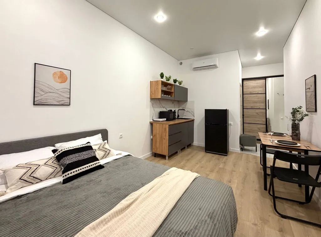 Квартира Светлая студия в ЖК Видный город — аренда посуточно в Видное