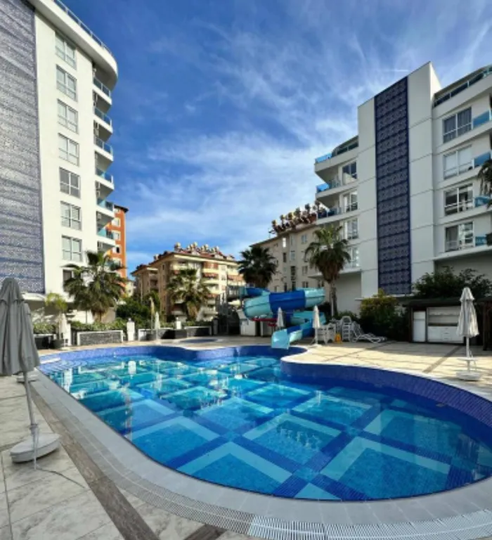 Двухкомнатная квартира в Алании, комплекс с аквапарком