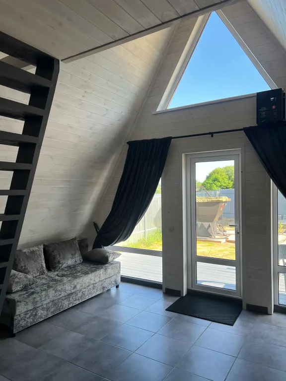 Дом A-frame Gray house