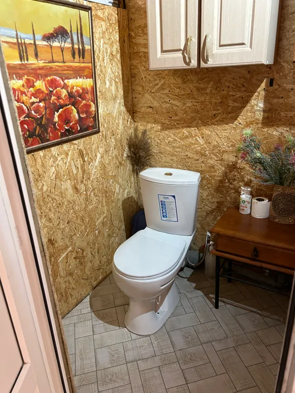 Домик в соснах с баней