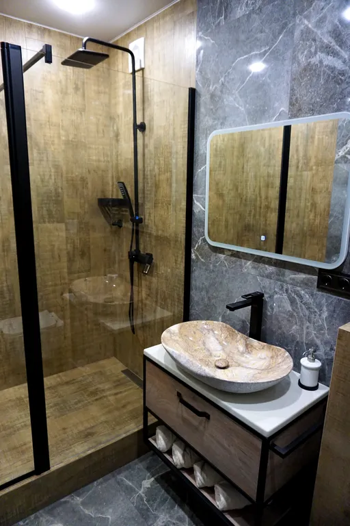 Дизайнерский ремонт, Планета