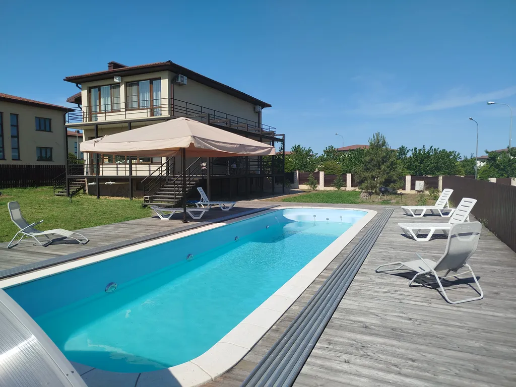 Коттедж в охраняемом коттеджном поселке на берегу Азовского моря — аренда посуточно в За Родину