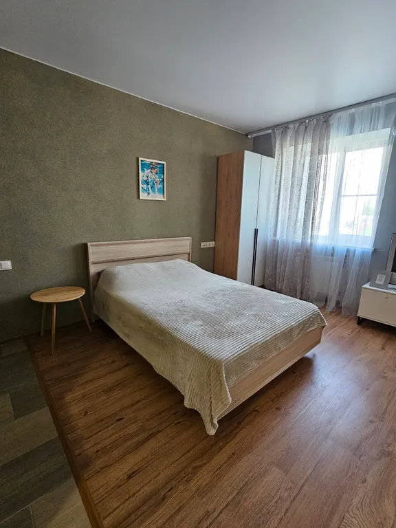 Уютная квартира в новом доме — аренда посуточно в Саратов