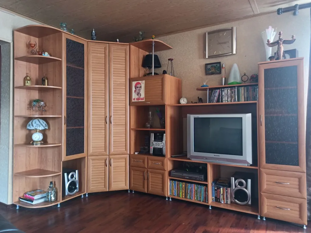 Уютный дом в черте города Осташков на берегу озера Селигер