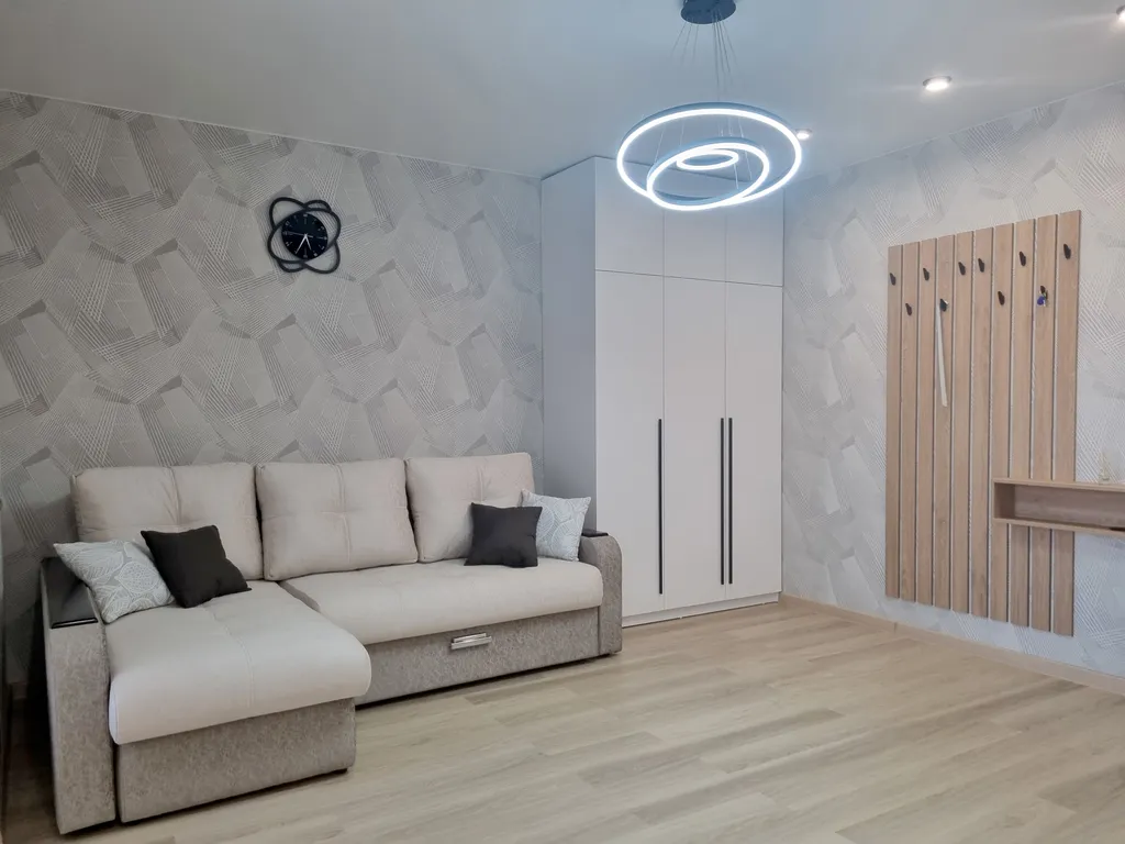 Дизайнерская евро двушка на 17 этаже с панорамным остеклением и видом на город