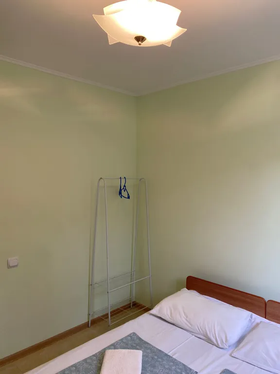 Первый этаж с отдельным входом в районе центрального рынка