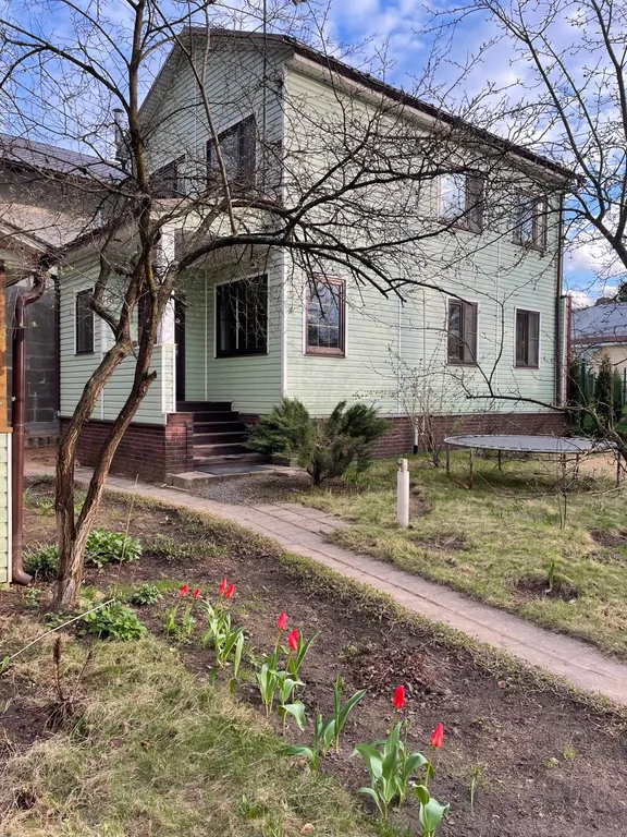 Уютный коттедж со всеми удобствами в 7 км МКАД в лесной зоне — аренда посуточно в Балашиха