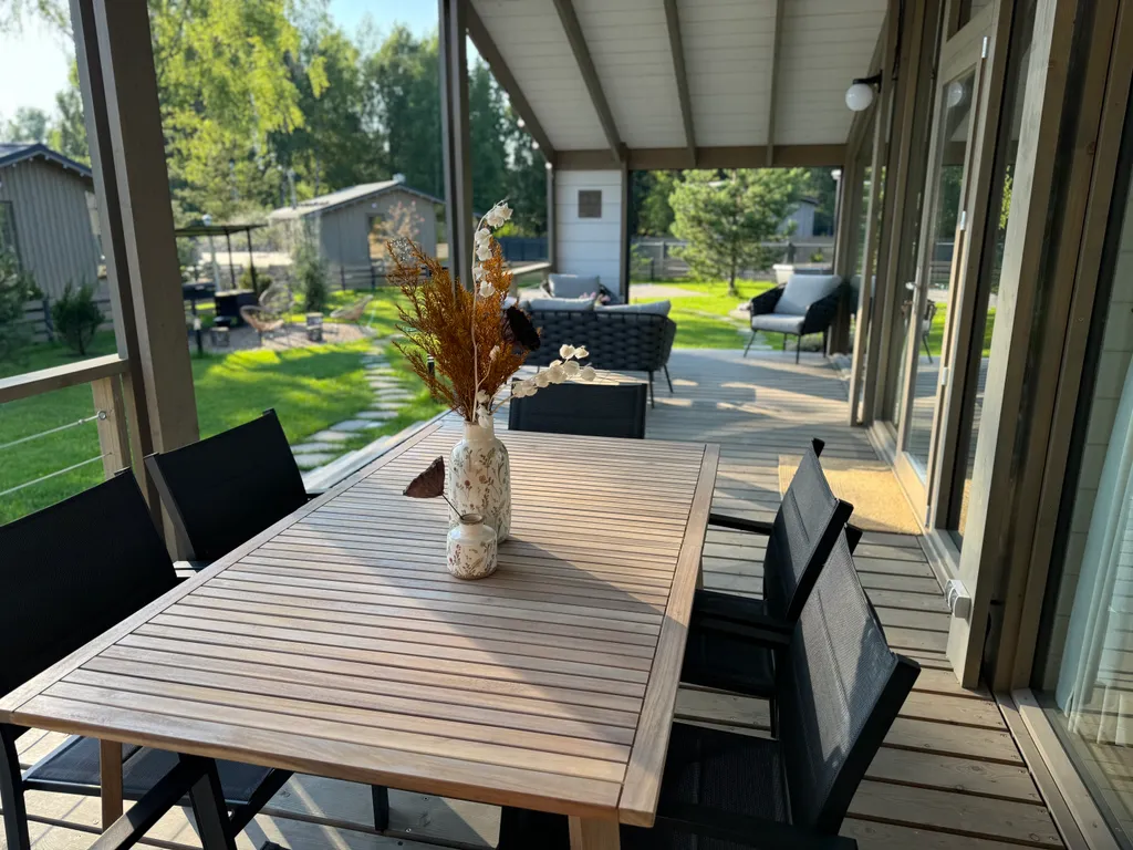 Уютный загородный дом в тишине