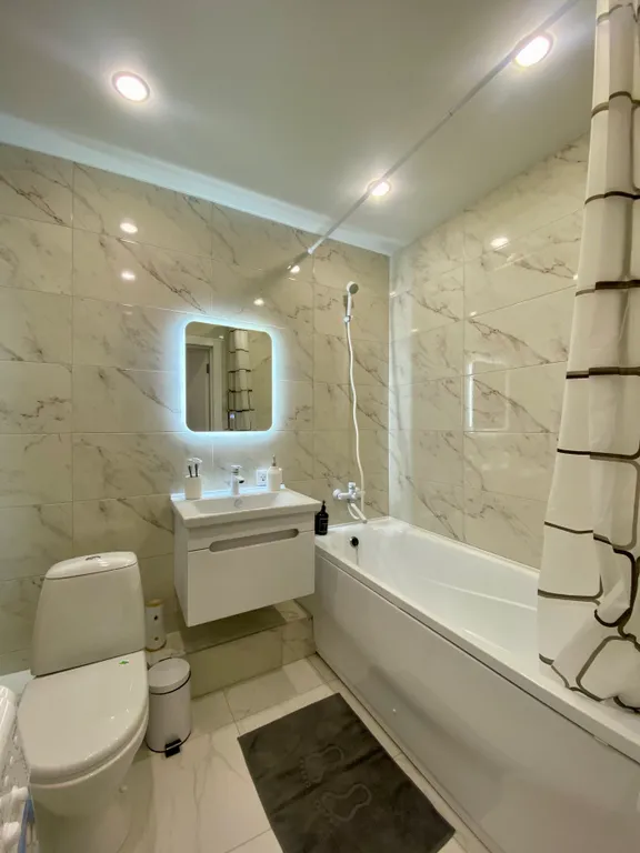 Квартира Квартира - Студия для 2х гостей в новом доме. Скидка от 5 ночей! — Тюмень