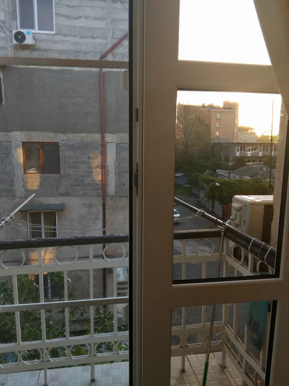 2-х комнатная квартира в центре Сухума