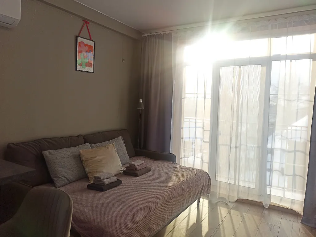 Сиреневая квартира с панорамой на город