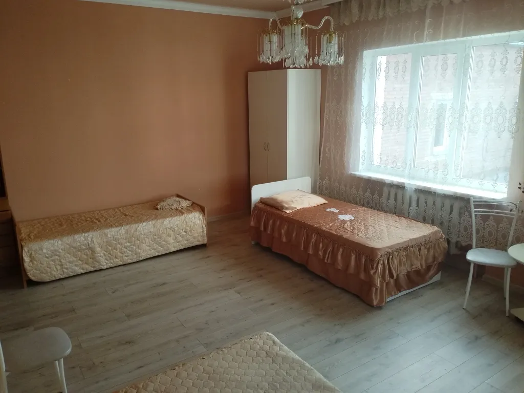 Этаж со своим входом для большой компании(до 10 человек)