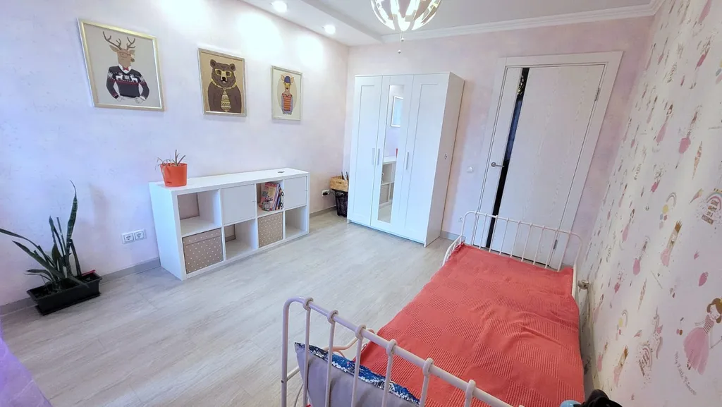 Большая семейная уютная квартира