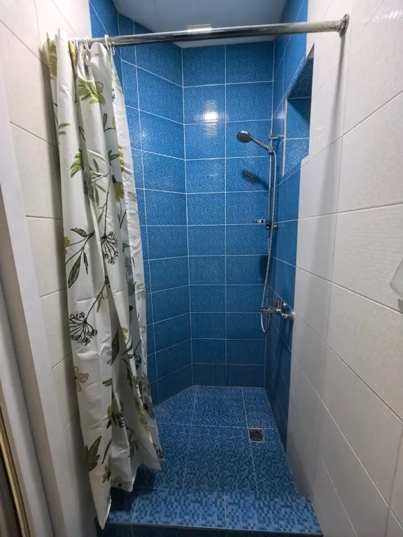 Уютный домик с закрытым двором, не далеко от моря.