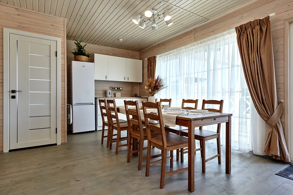 Чистый светлый коттедж с теплым бассейном и баней на дровах