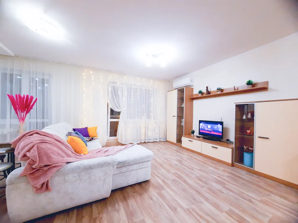 3-комнатная в центре города, рядом УИГА, Академия Речи, ГлазЦентр