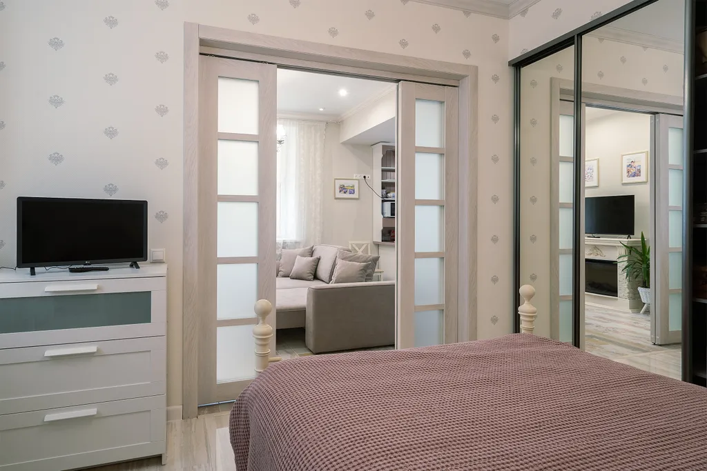 Апартаменты с камином на набережной Прованс