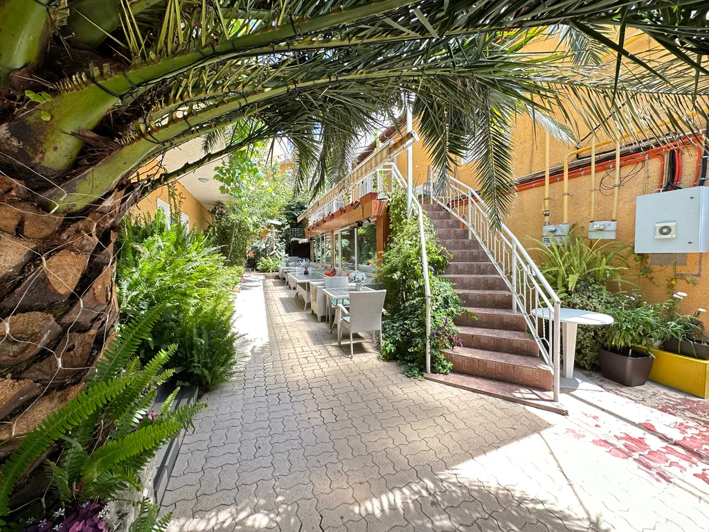 Квартира Квартира 2-х комнатная возле моря — Адлер