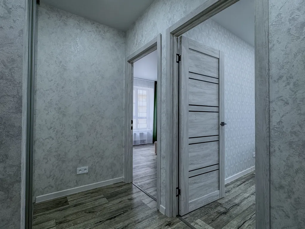 Просторная квартира с кухонной зоной и лоджией