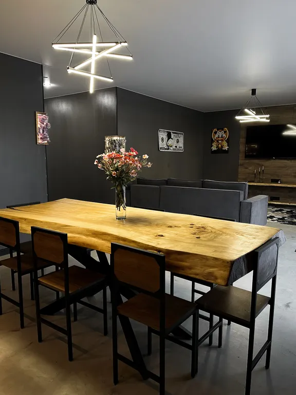 Дом с горячей купелью и баней в стиле Loft в центре Гродно