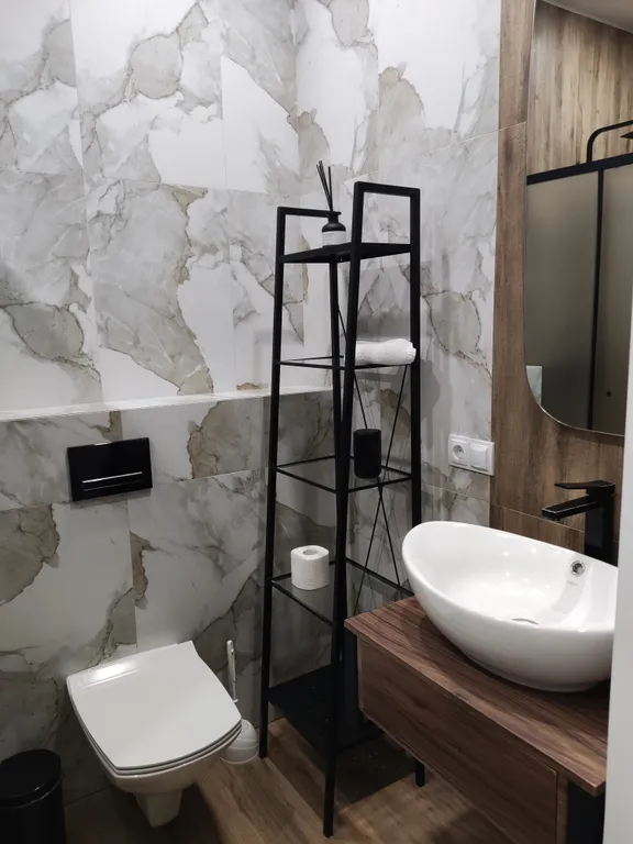 Часть дома с террасой и мангальной зоной на берегу моря