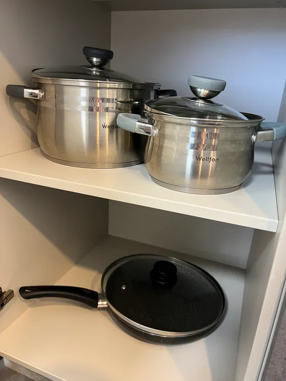 Уютная квартира Аэропорт Толмачево 5 минут(спальня+кухня-гостинная)