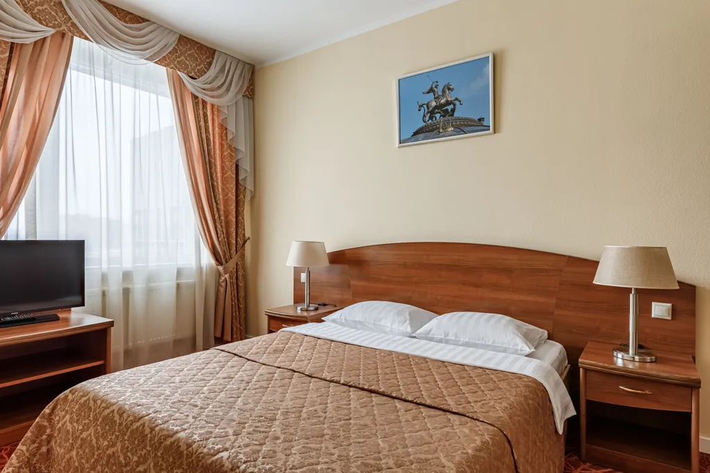 Полулюкс двухкомнатный (Двухспальная кровать)