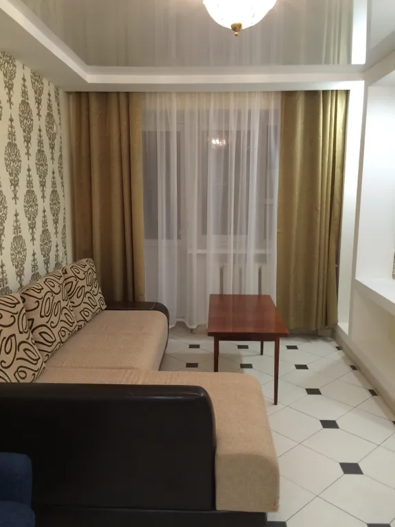 Квартира 3-комнатная Квартира — Элиста