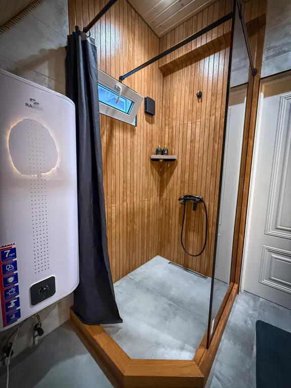 Уютные домики a-frame в горах