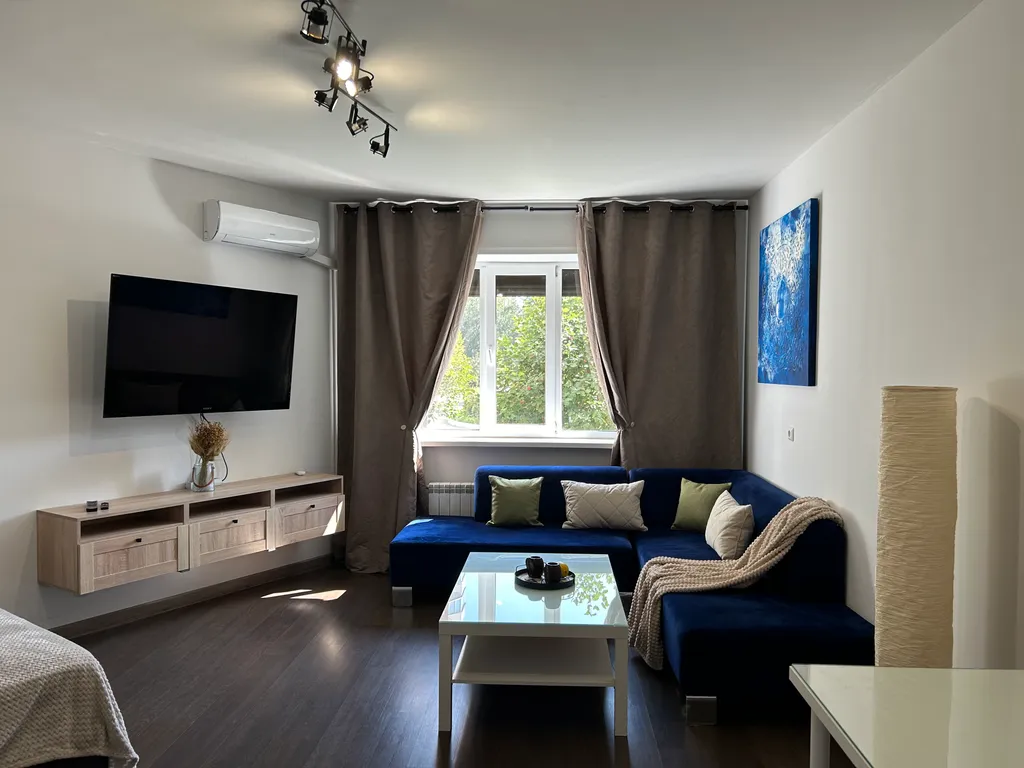 Светлая квартира у леса рядом с Волгой — аренда посуточно в Тольятти