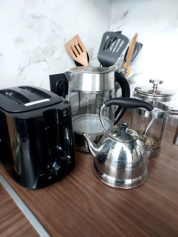 Светлый дом у озера c баней