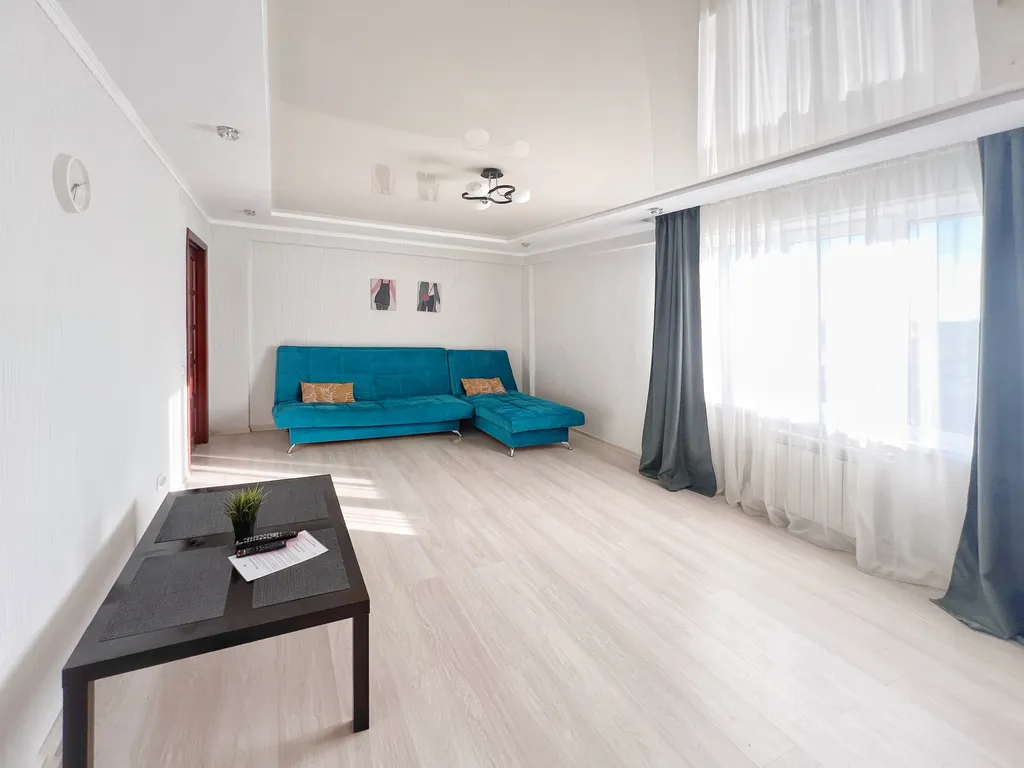 Большая двухкомнатная квартира в новом доме с охраняемой парковкой