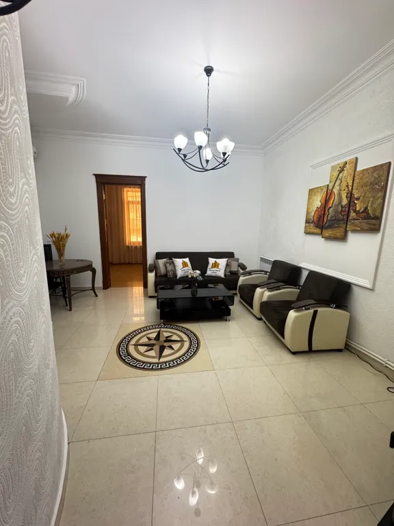 Уютная трёхкомнатная квартира в самом центре Еревана