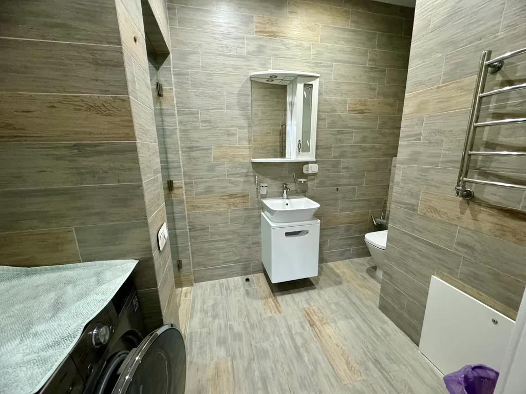 Дом с бассейном и баней у моря