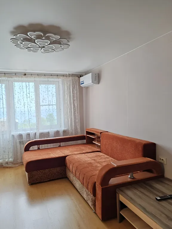 Светлая и уютная двухкомнатная квартира после ремонта с видом на море